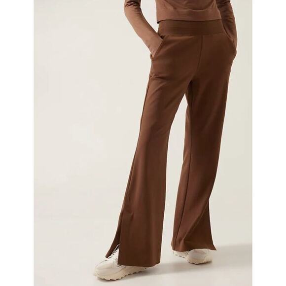 Athleta Venice Flare Pant Brown Pull-On Sweatpants Pockets Athleisure Medium - Picture 1 of 8